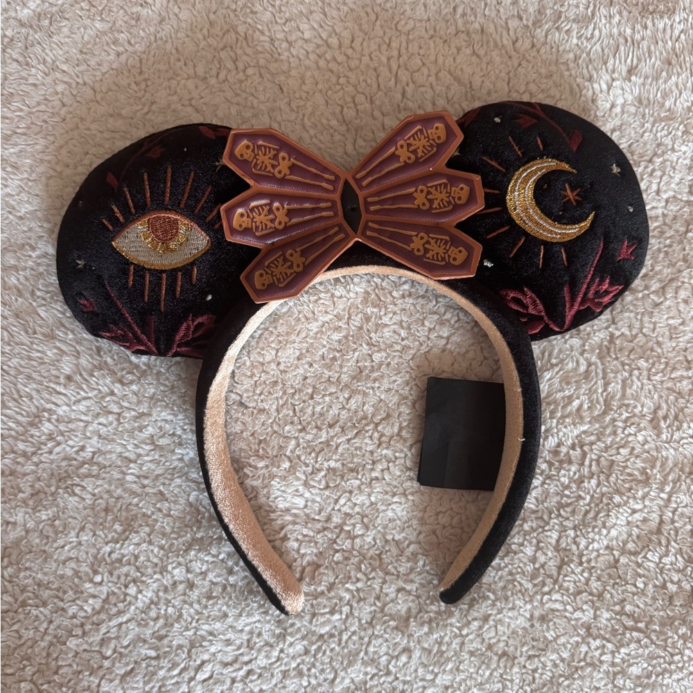 Black and Gold Embroidered Headband